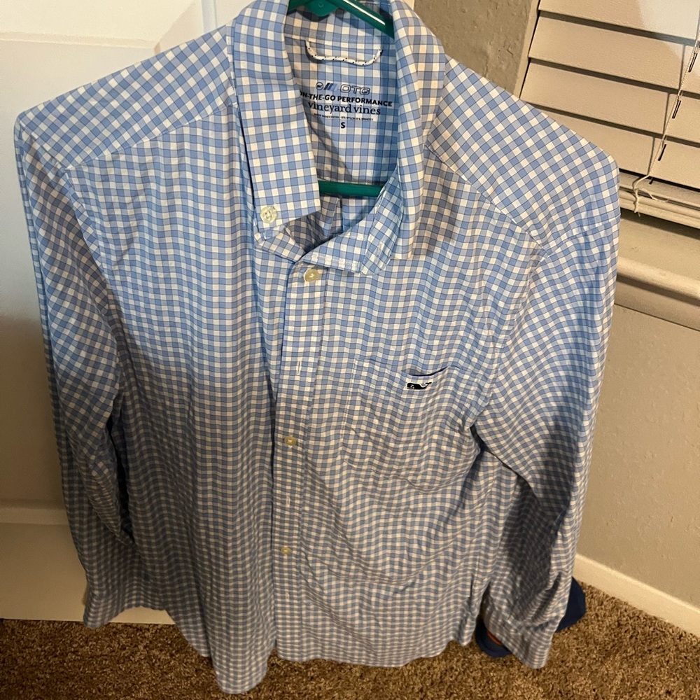 Vineyard Vines button up